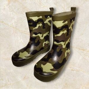 Camouflage Rain Boots GUC Sz 7 1/2 Toddler